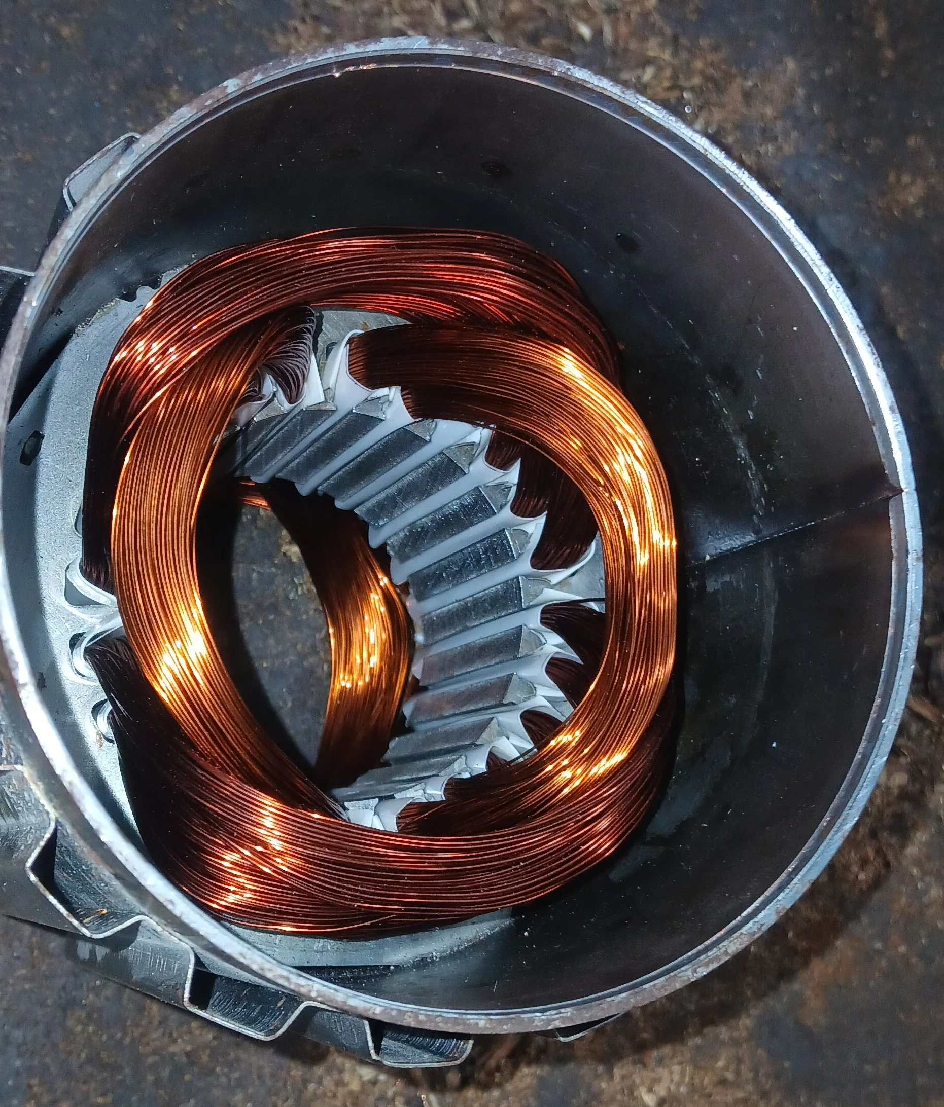 سیم پیچی پمپ 1hp لورا